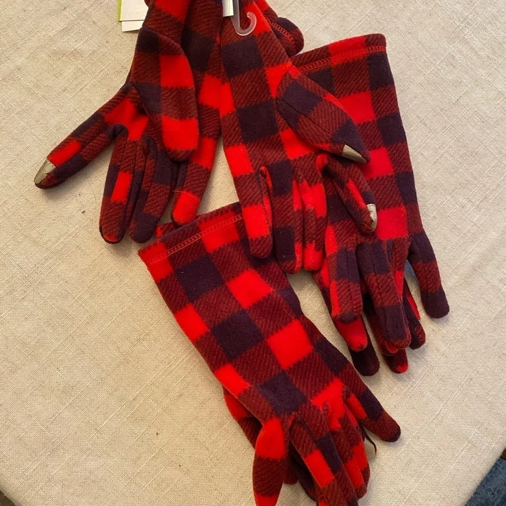 Red and Black Buffalo Plaid Fleece Gloves